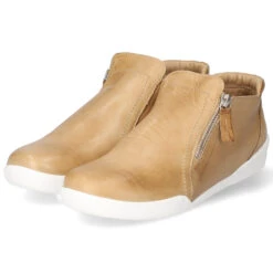 Andrea Conti Bootie In Beige